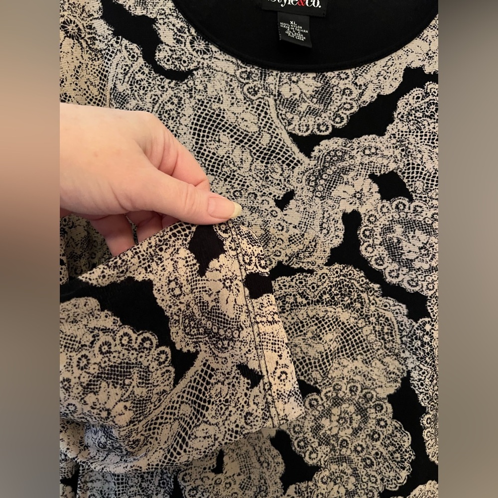Style & Co. Black and Cream Lace Design Blouse Size XL - Picture 3 of 4